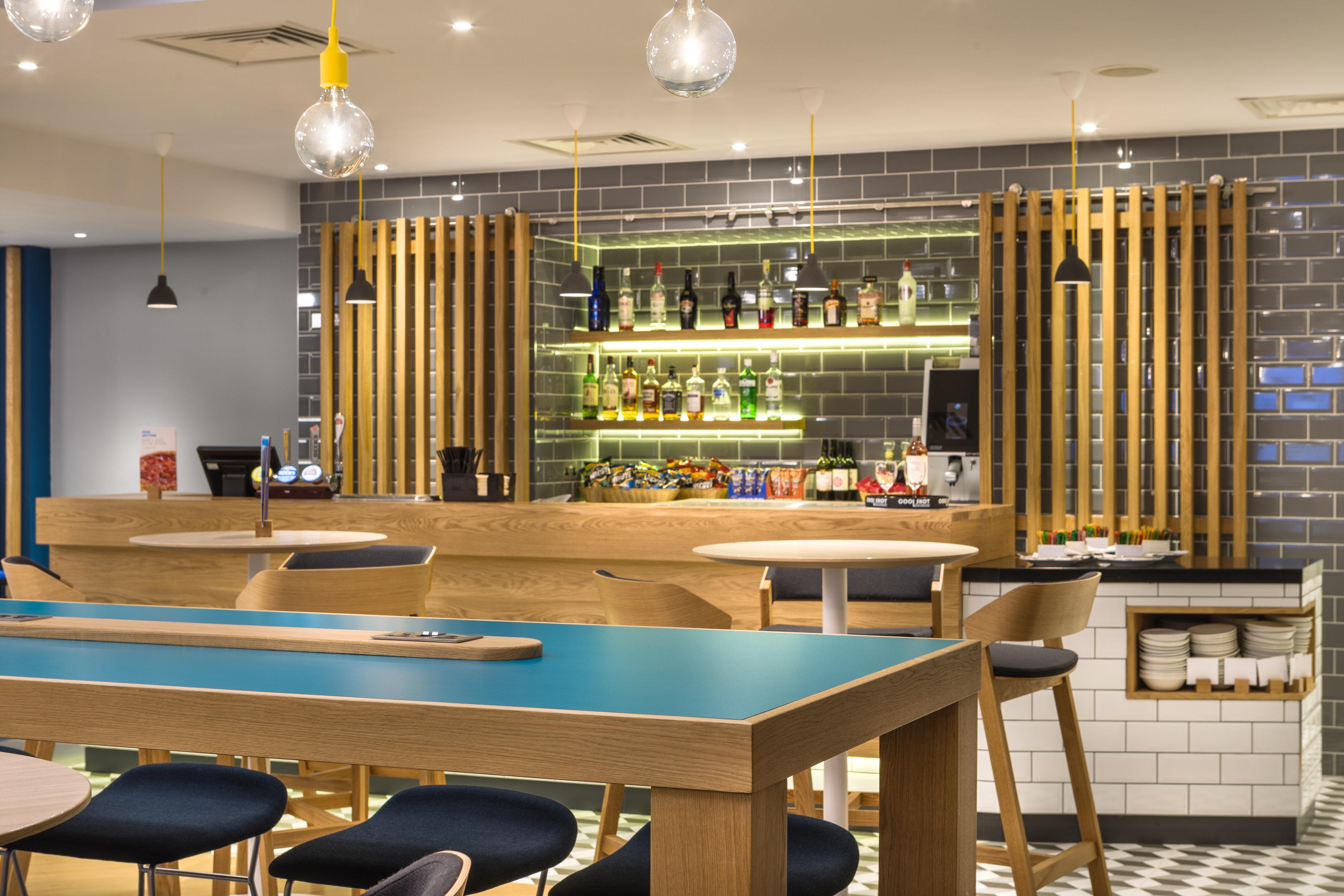 Express London - Junction By Ihg