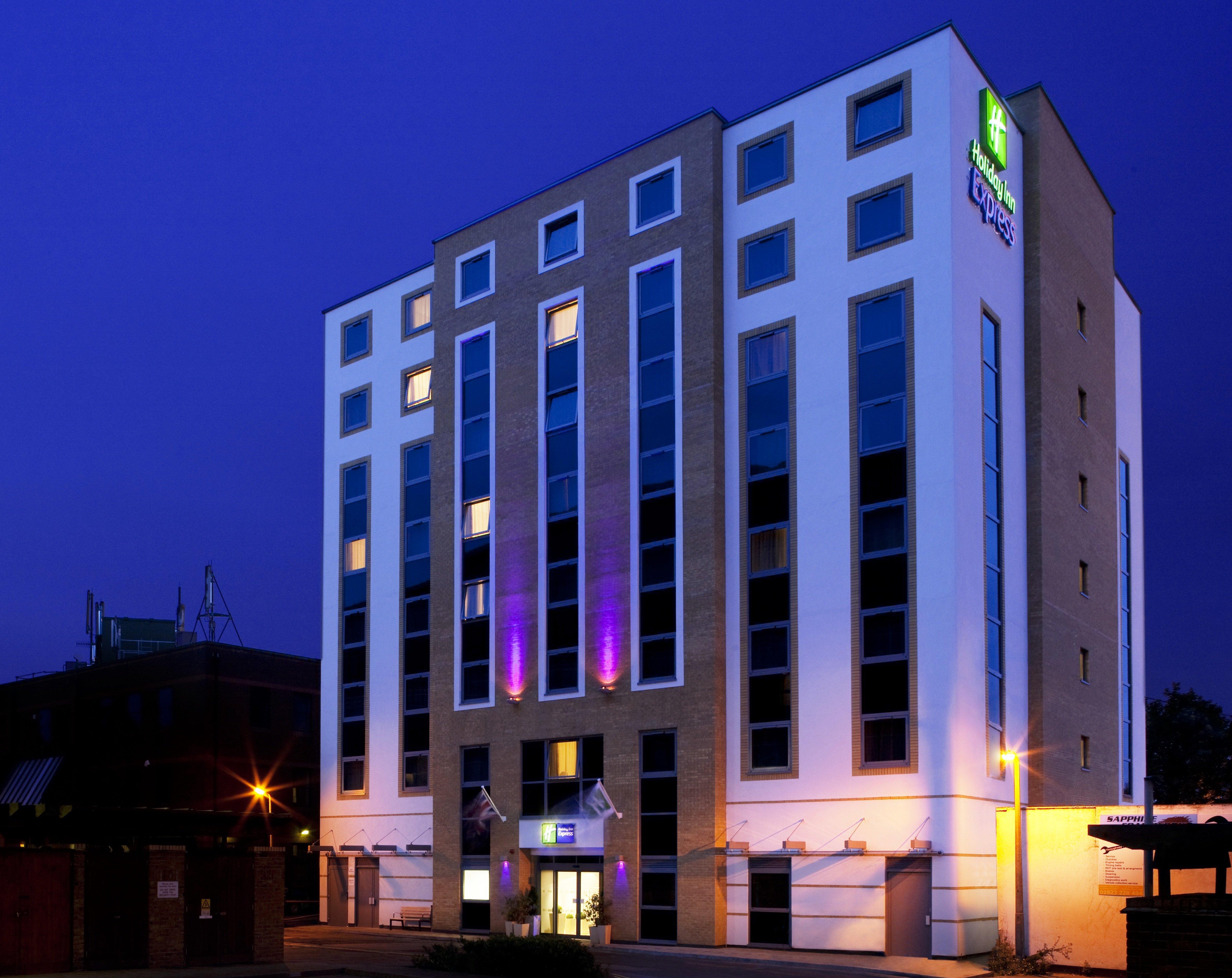 Express London - Junction By Ihg Hotel